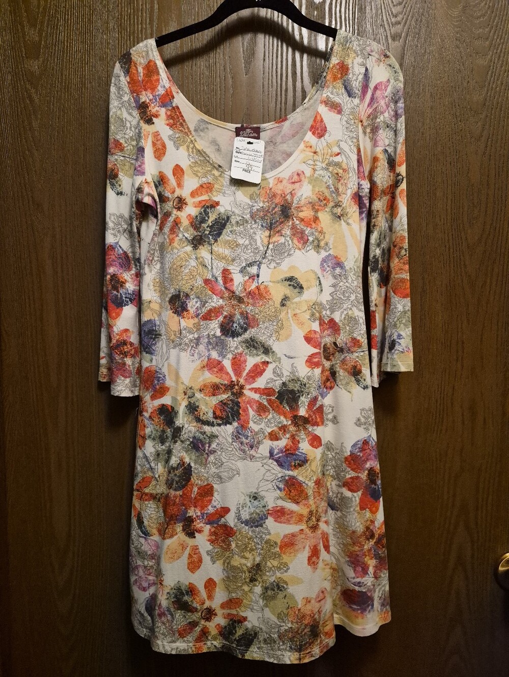 NWT Salaam Floral Scoop Neck Dress in Multi-Color SIZE M